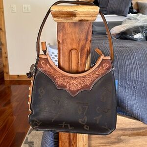 Montana silversmith’s leather purse